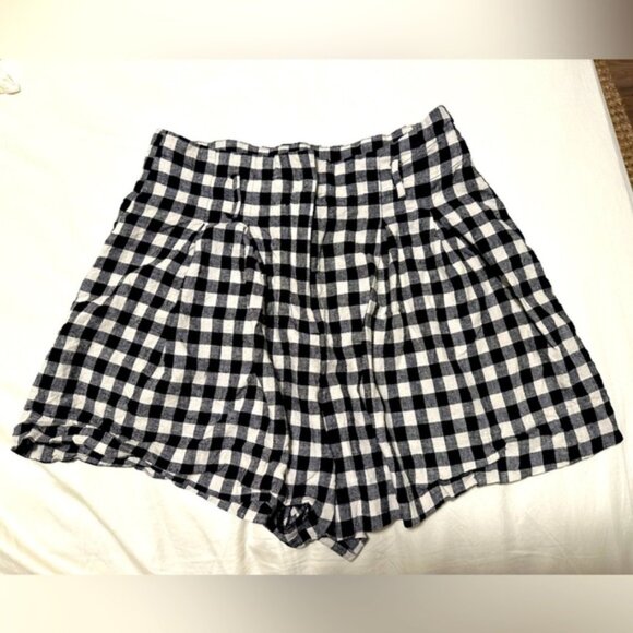 Zara Black and White Plaid Print High Waisted Shorts Size Medium - Picture 1 of 7